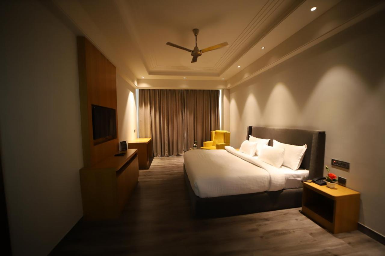 Hotel Abha Grand Aligarh Exterior photo